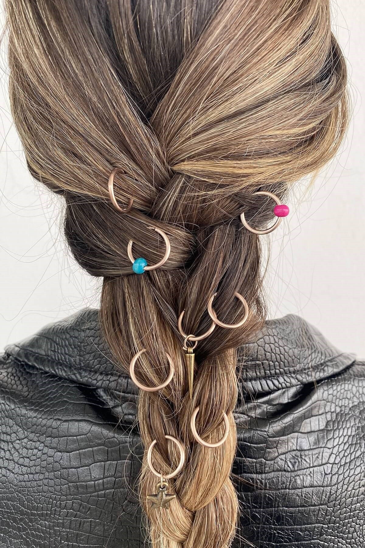 8'li Saç Küpesi Rose