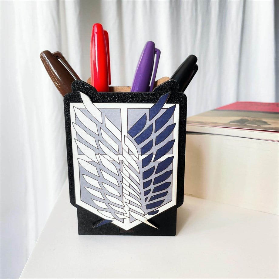 Anime Attack On Titan Ahşap Kalemlik