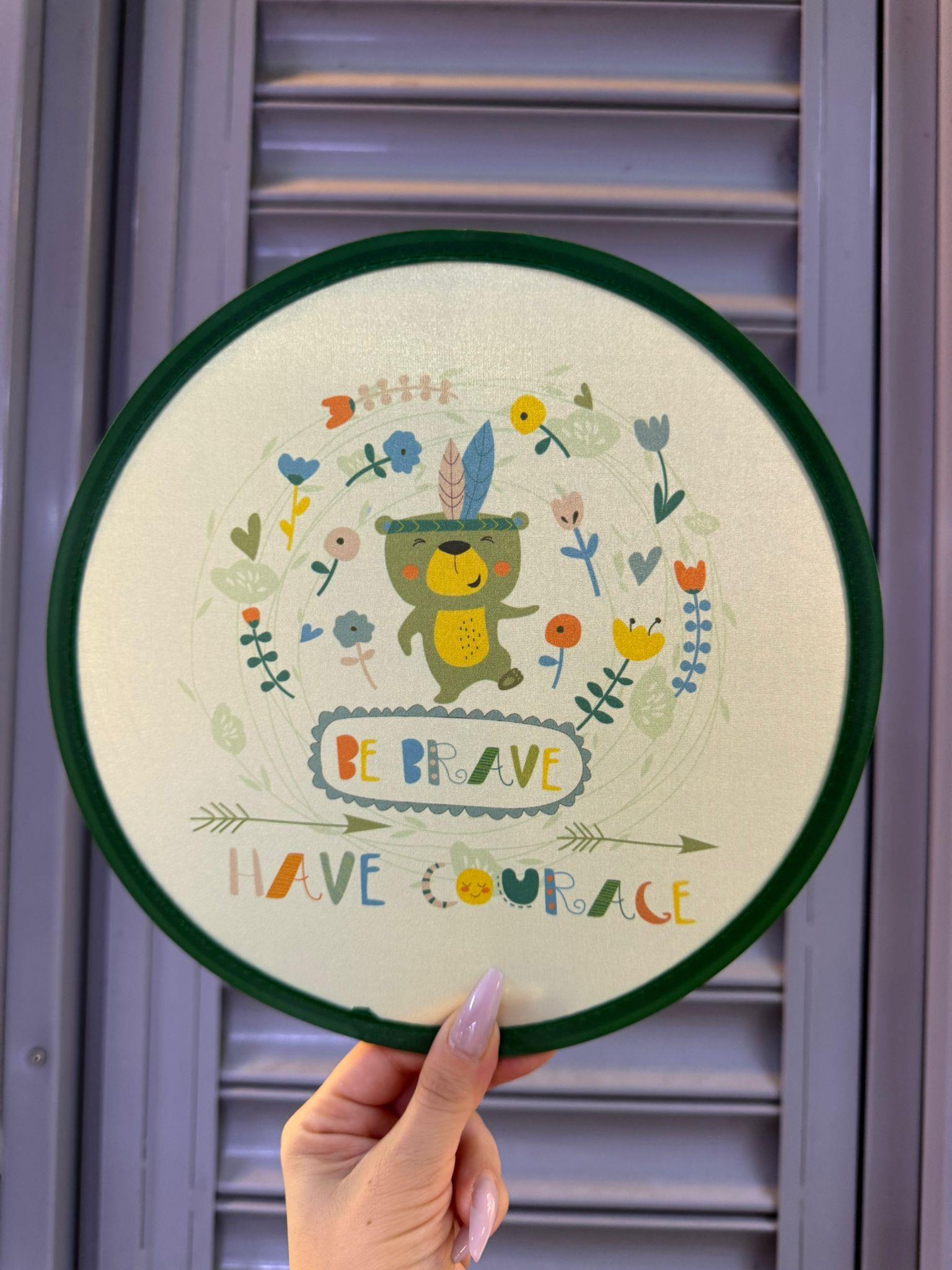 Be Brave Desenler Katlanabilir Yuvarlak Yelpaze