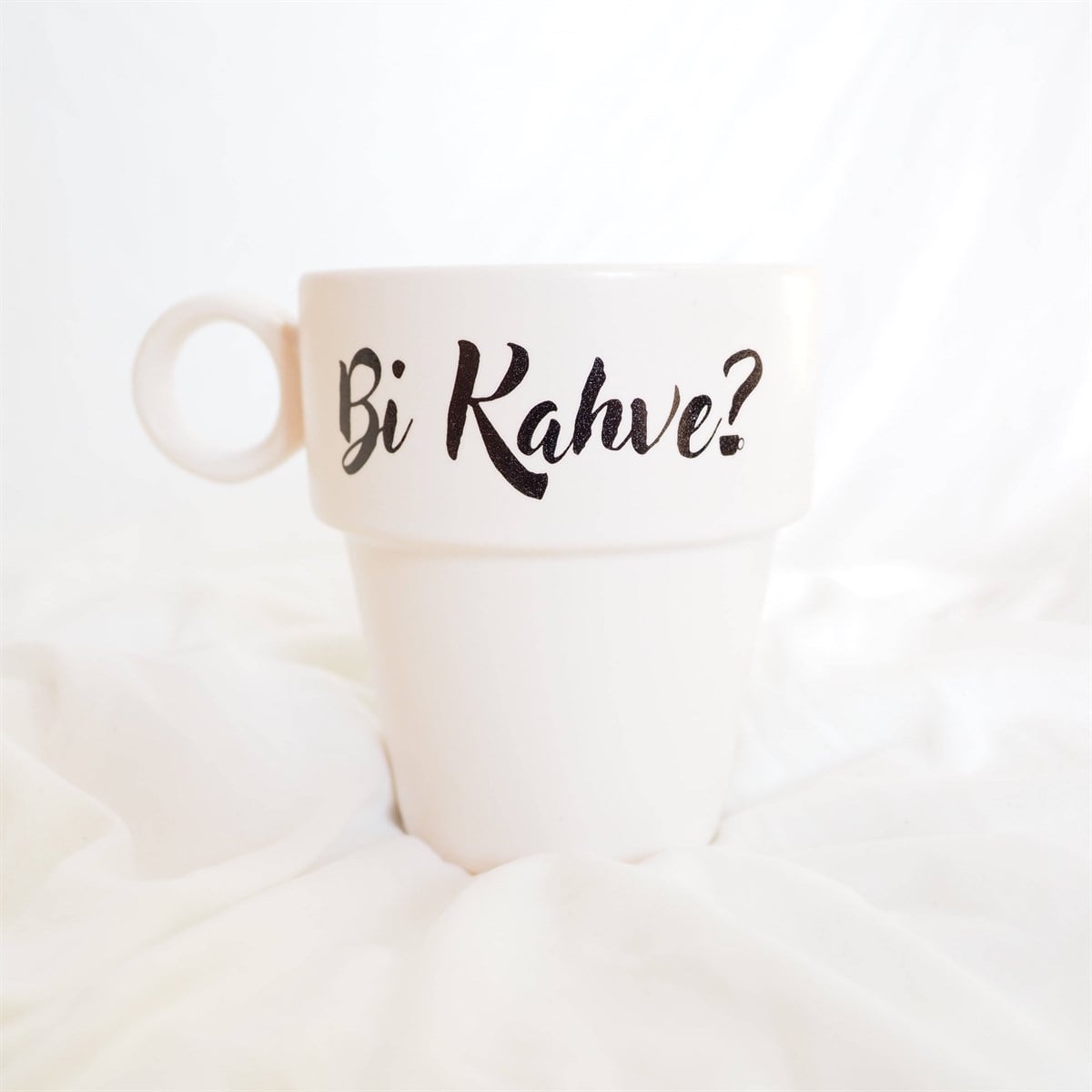 Bi Kahve? Beyaz Koni Kupa