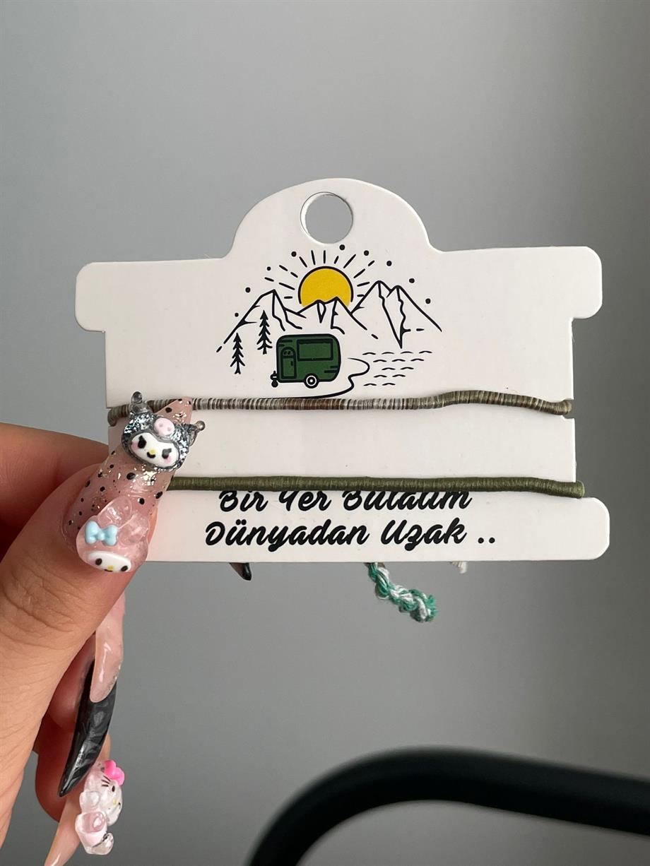 Bir Yer Bulalım Dünyadan Uzak Çift Bilekliği