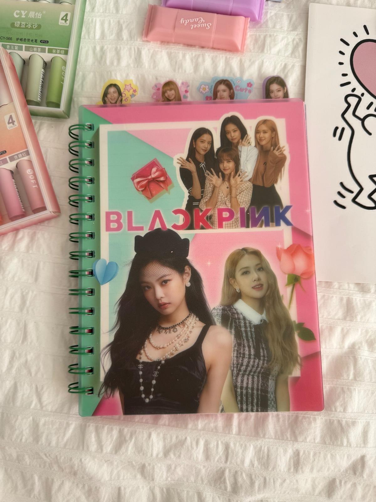 Black Pink Tasarımlı Bölmeli Defter 4