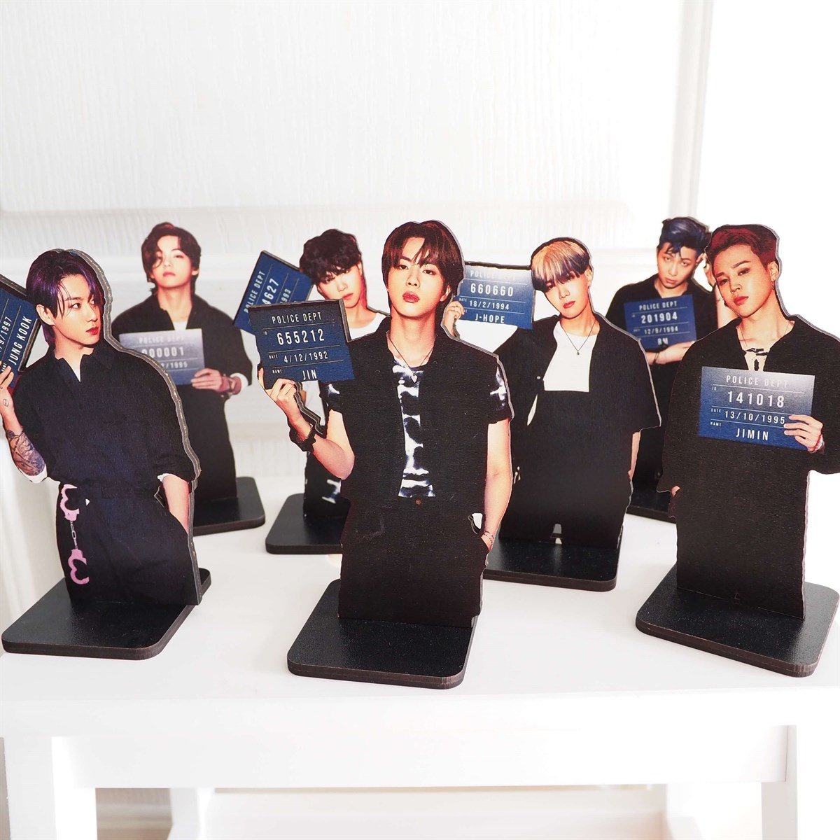 BTS Ahşap Figür Seti