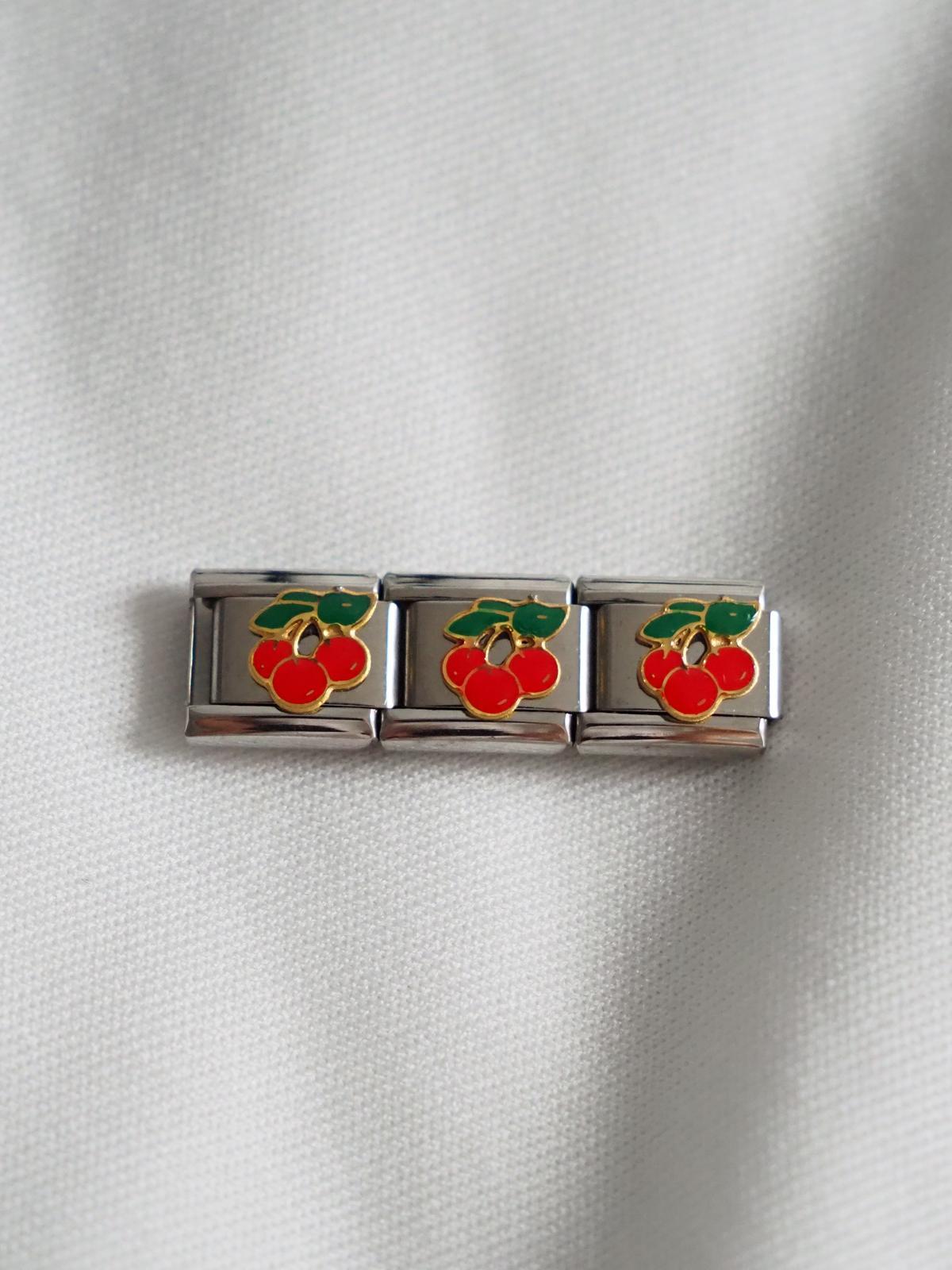 Cherries İtalyan Charm