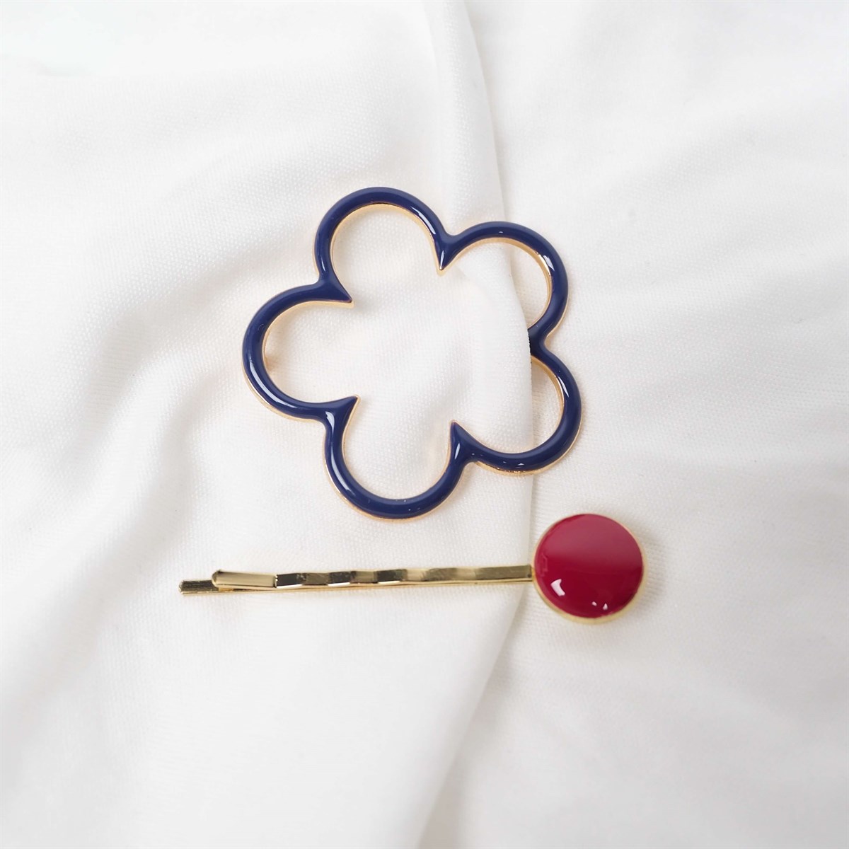 Çiçek Figürlü Yan Toka Set