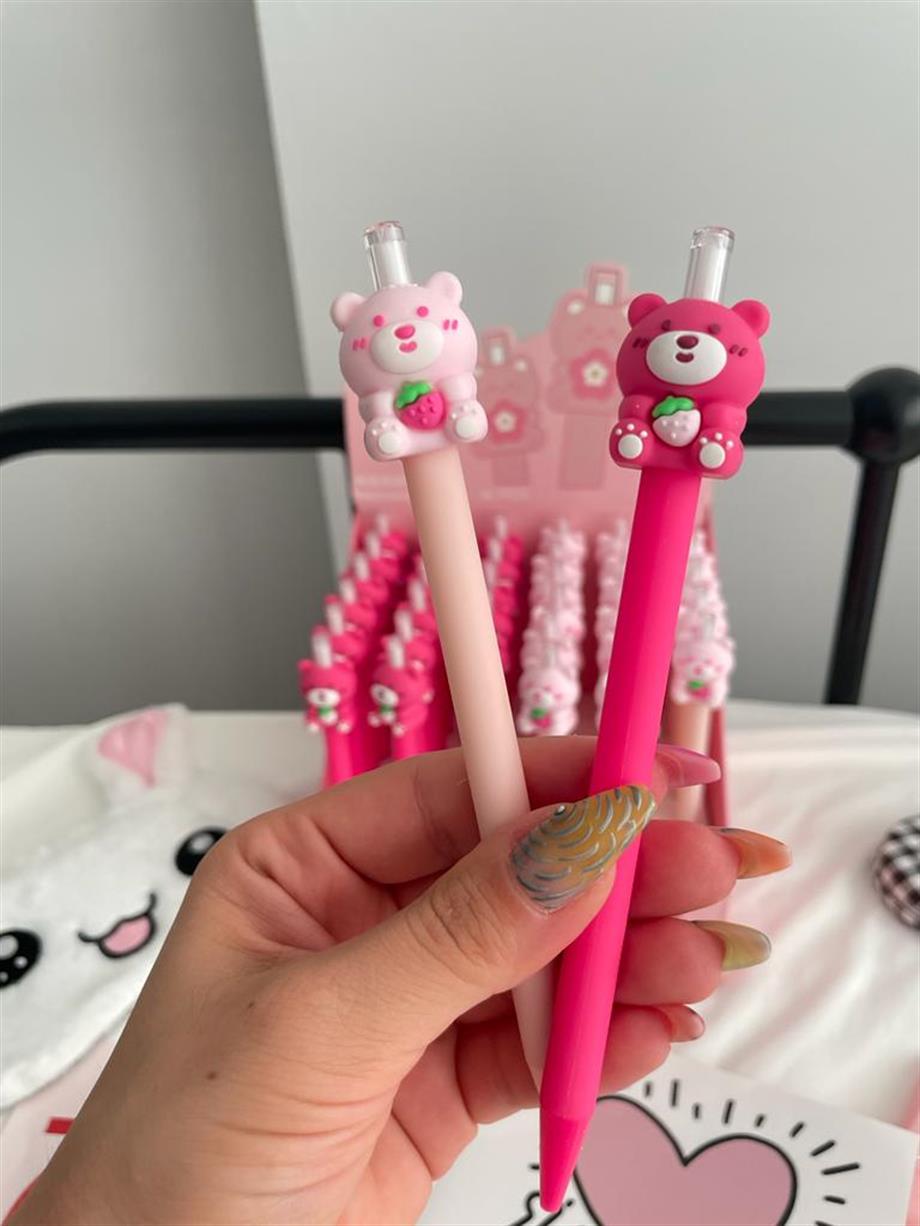 Cute Pink Bear Versatil Kalem Renk Seçenekleri