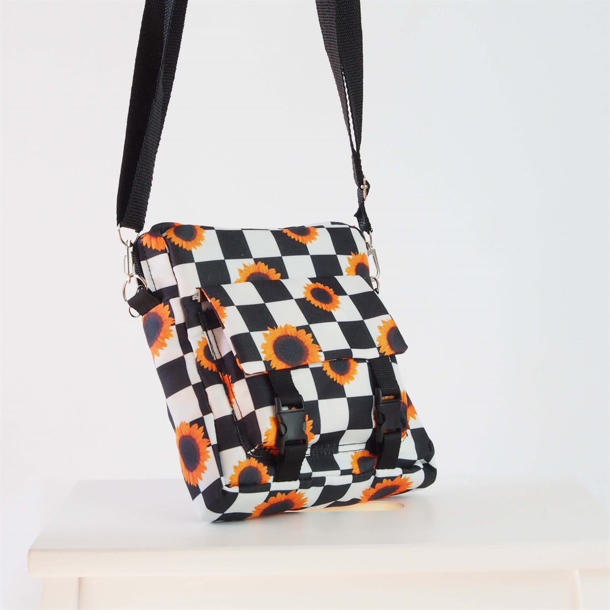 Damalı Ayçiçeği Crossbody Çanta