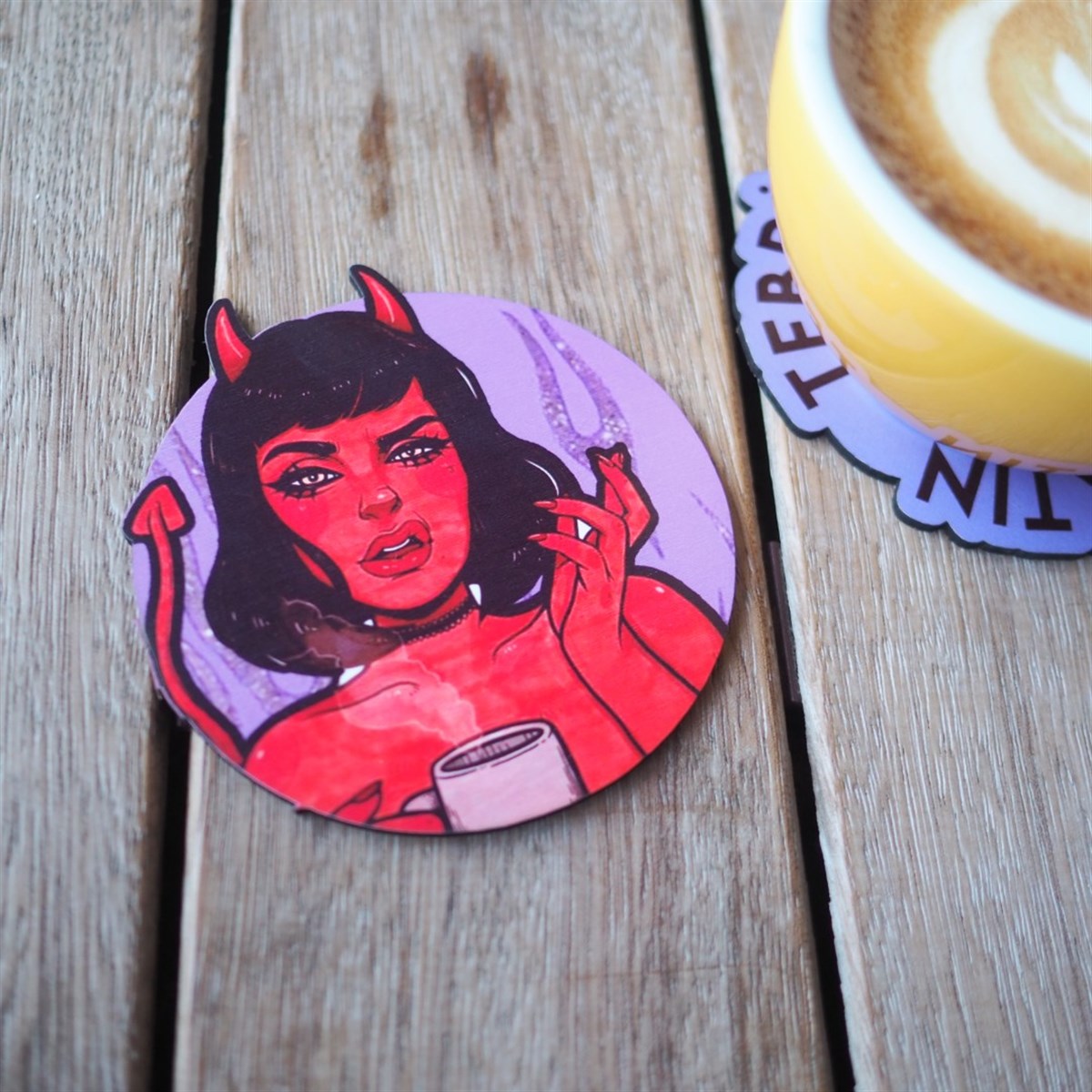 Devil Girl Bardak Altlığı