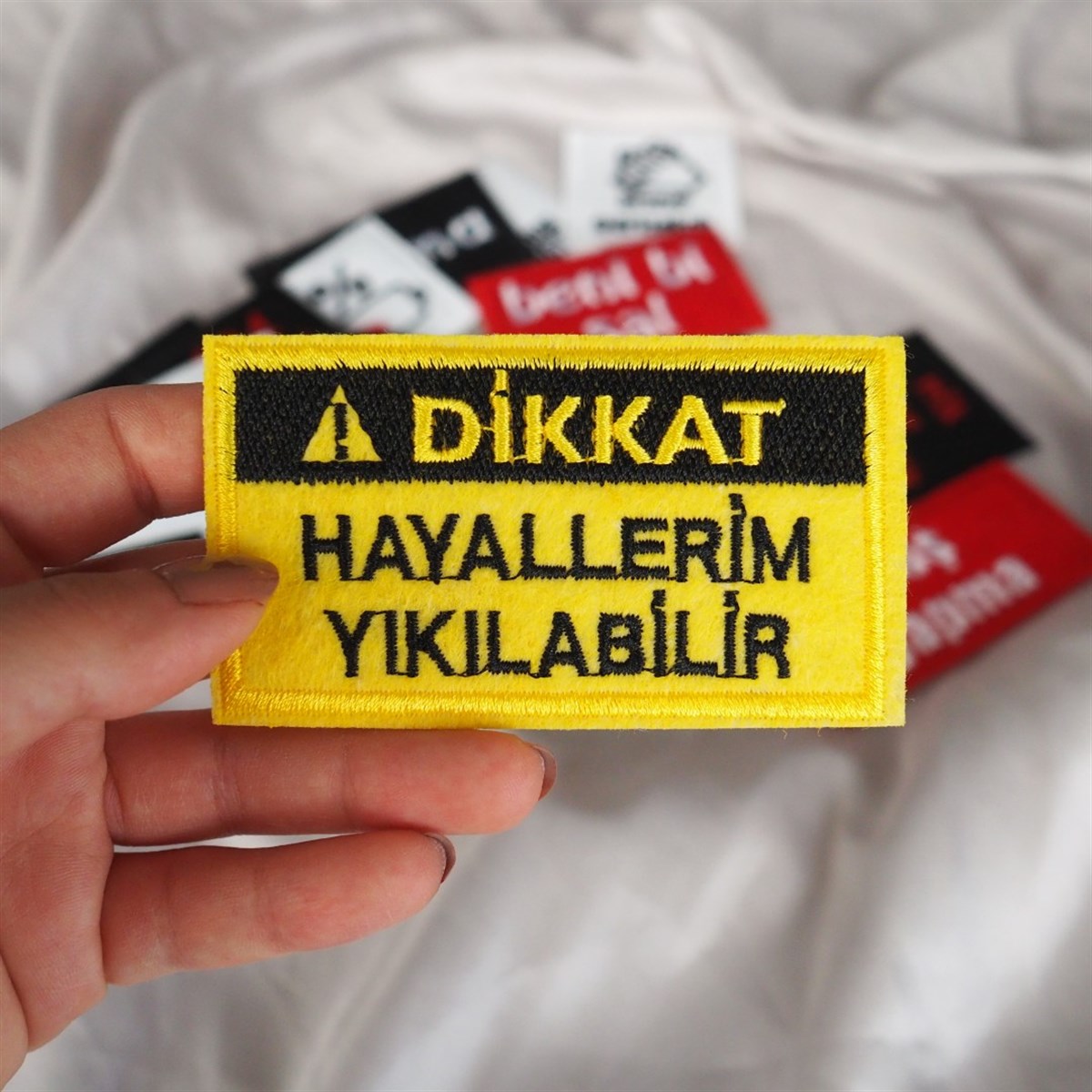 Dikkat Hayallerim Yıkılabilir Patch