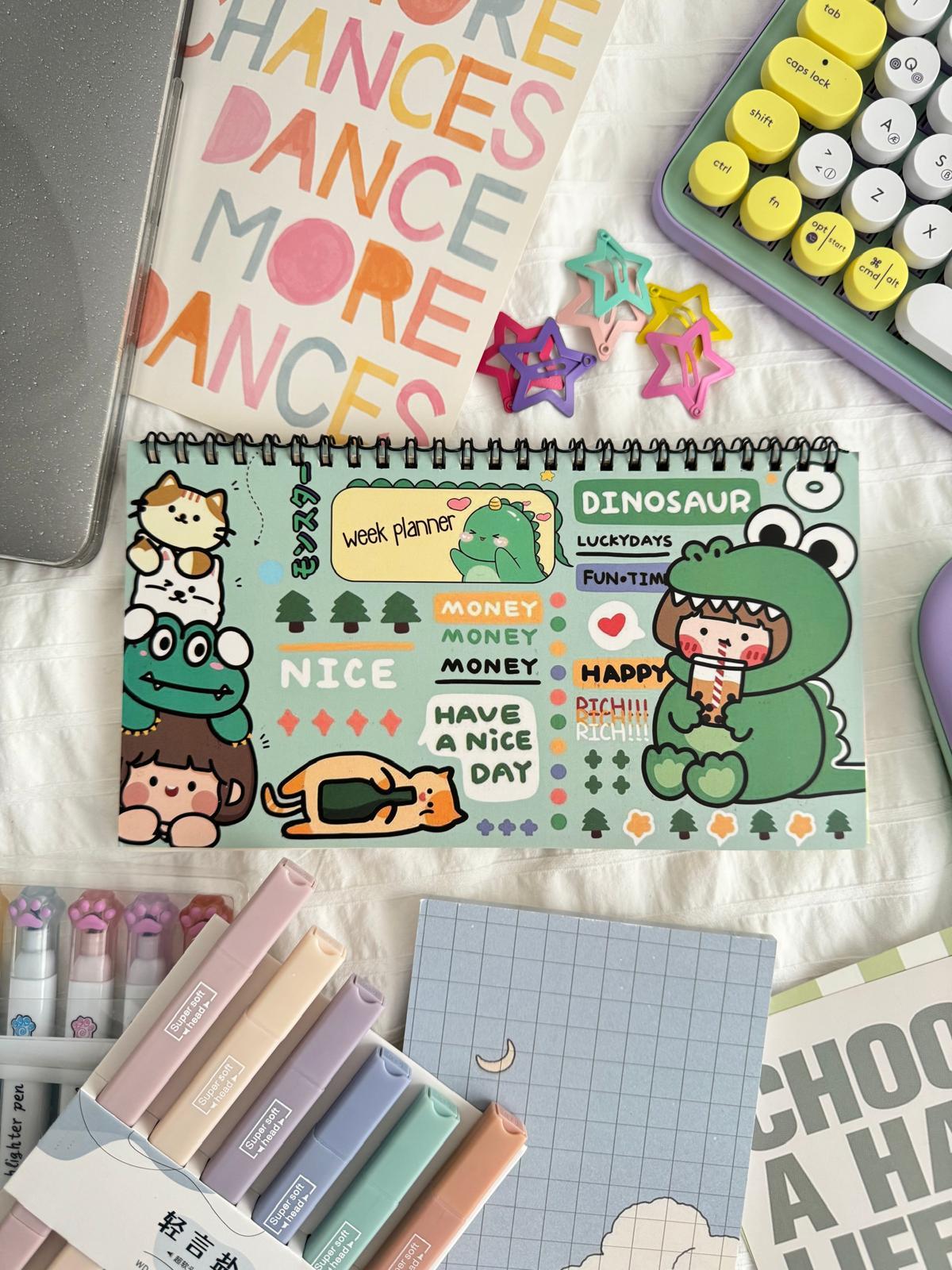 Dino Girl Kawaii Tasarımlı Klavye Önü Haftalık Planlayıcı