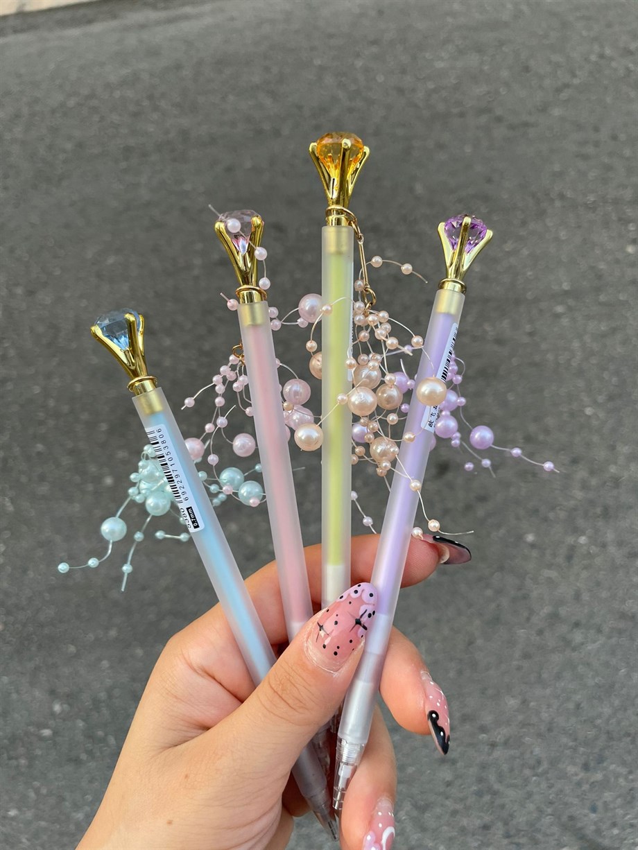 Elmas Başlıklı Boncuklu Versatil Kalem