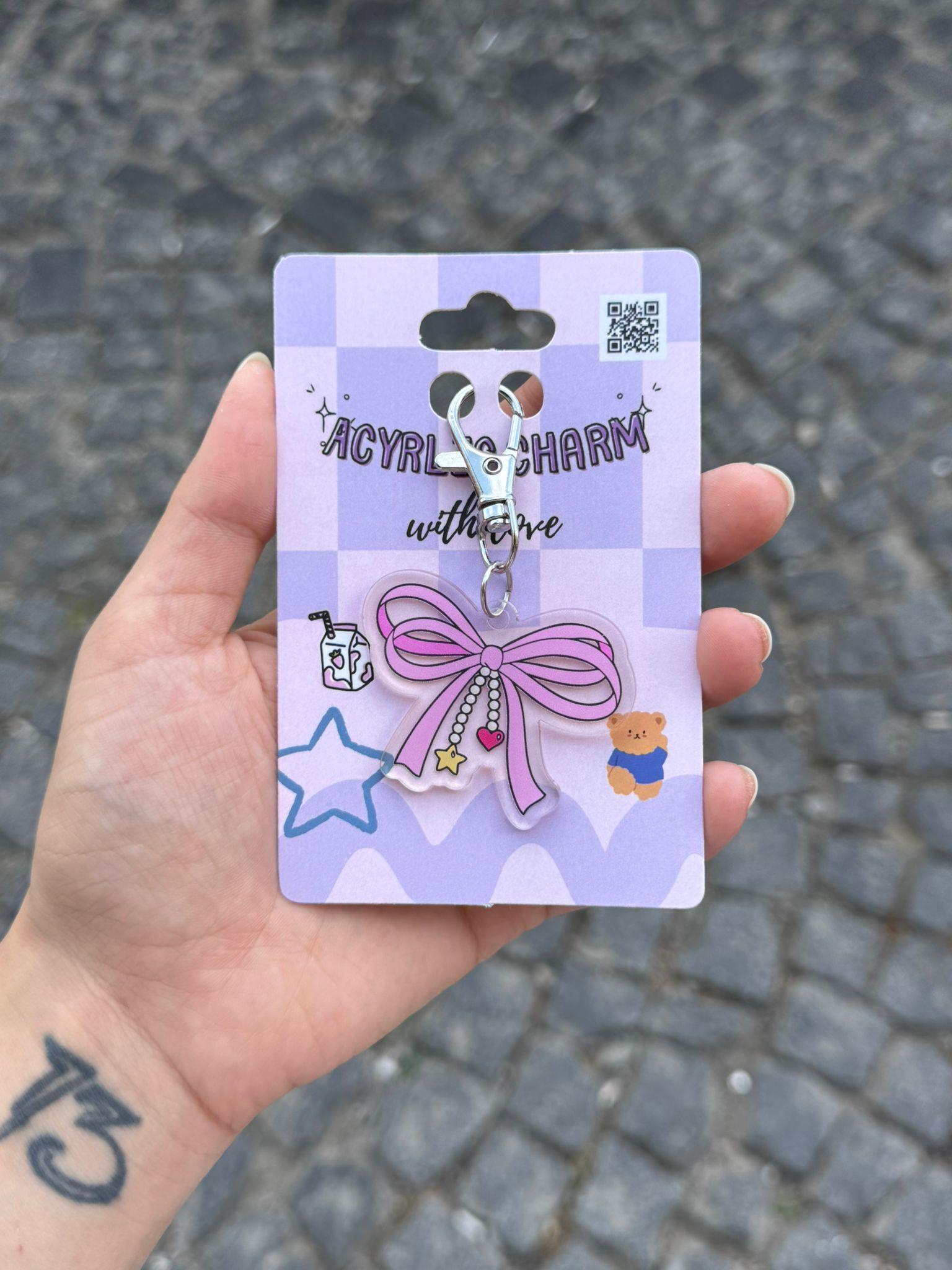 İncili Kurdele Akrilik Charm