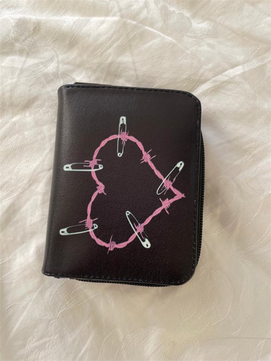 Kalp Çengelli İğne Cüzdan