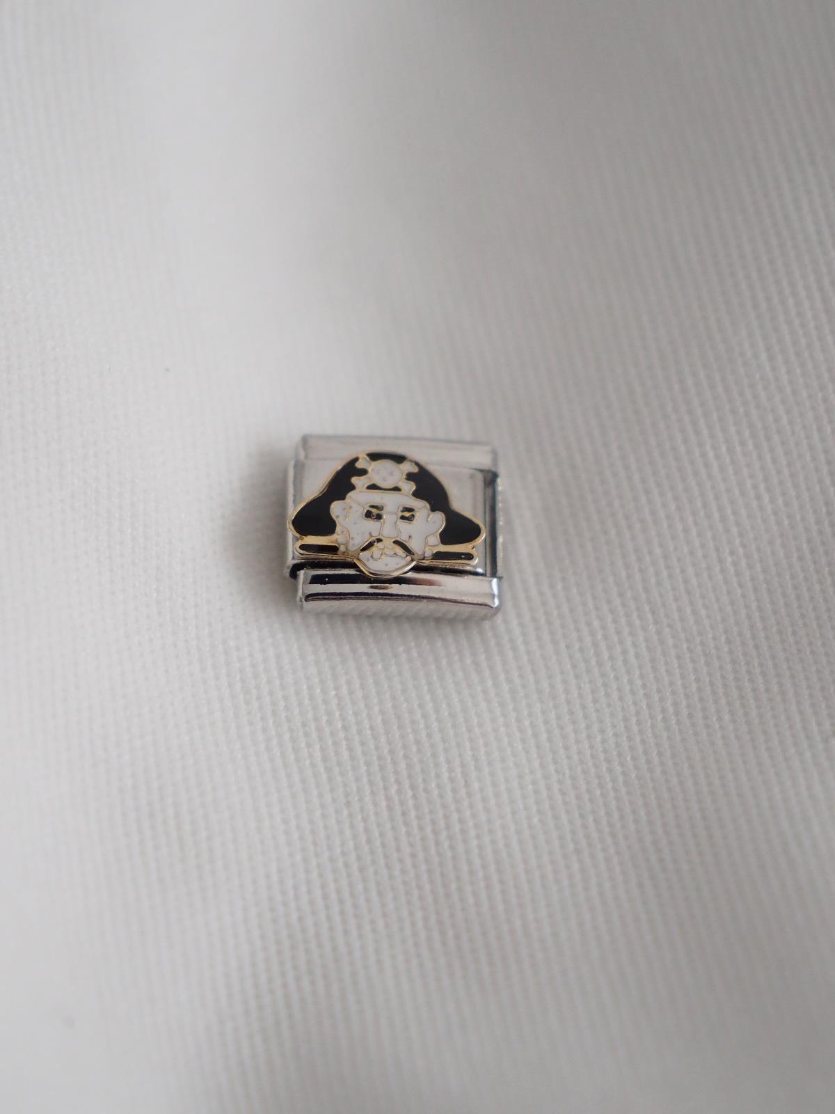 Korsan İtalyan Charm