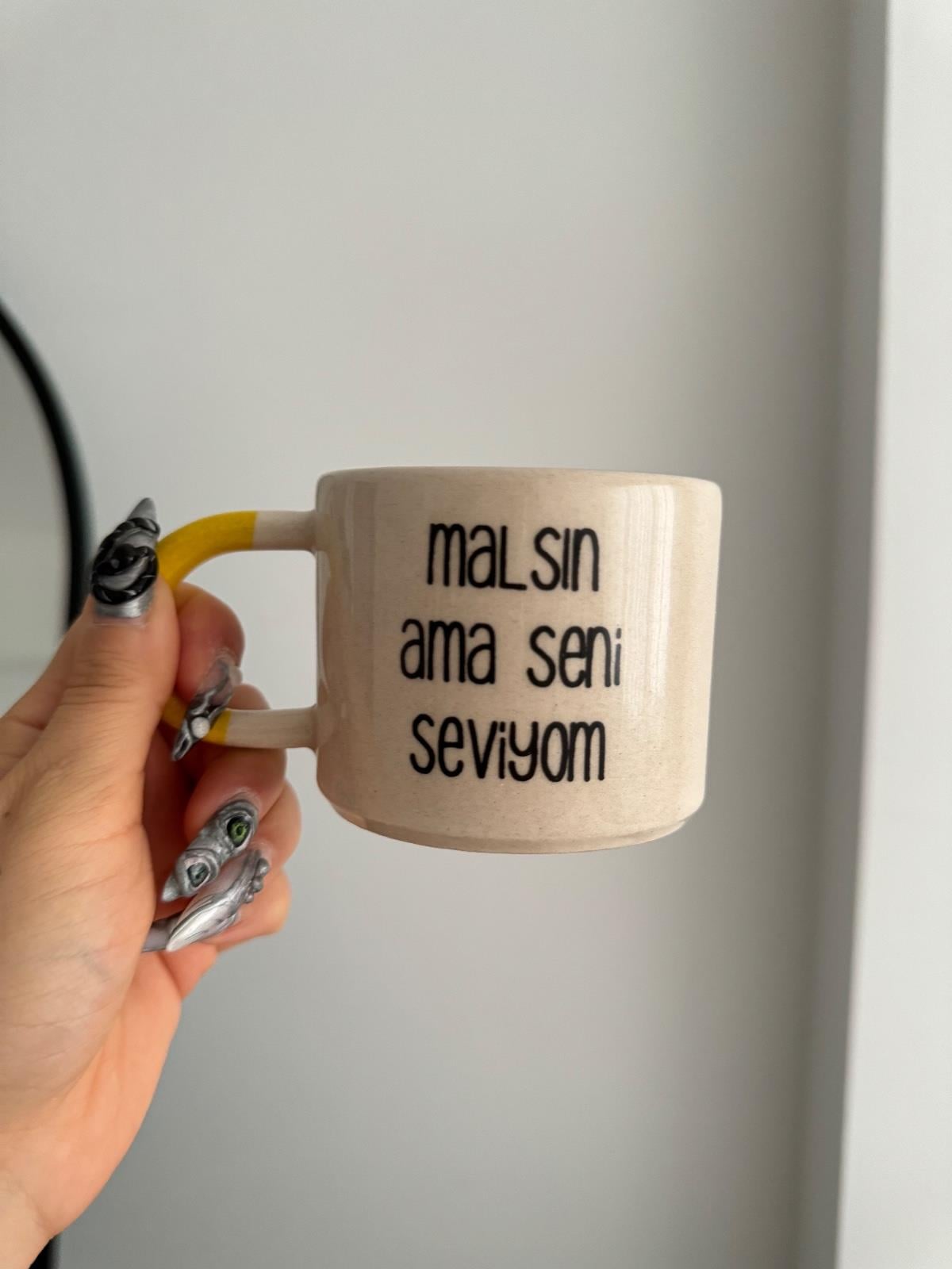 Malsın Ama Seni Seviyom Kupa