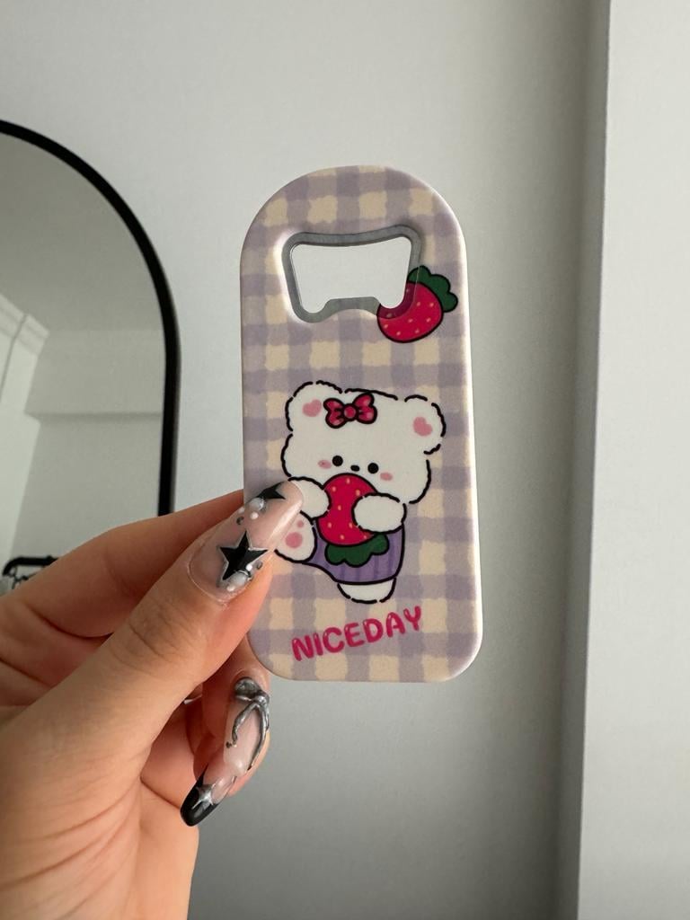 Nice Day Strawberry Magnetli Kapak Açacağı