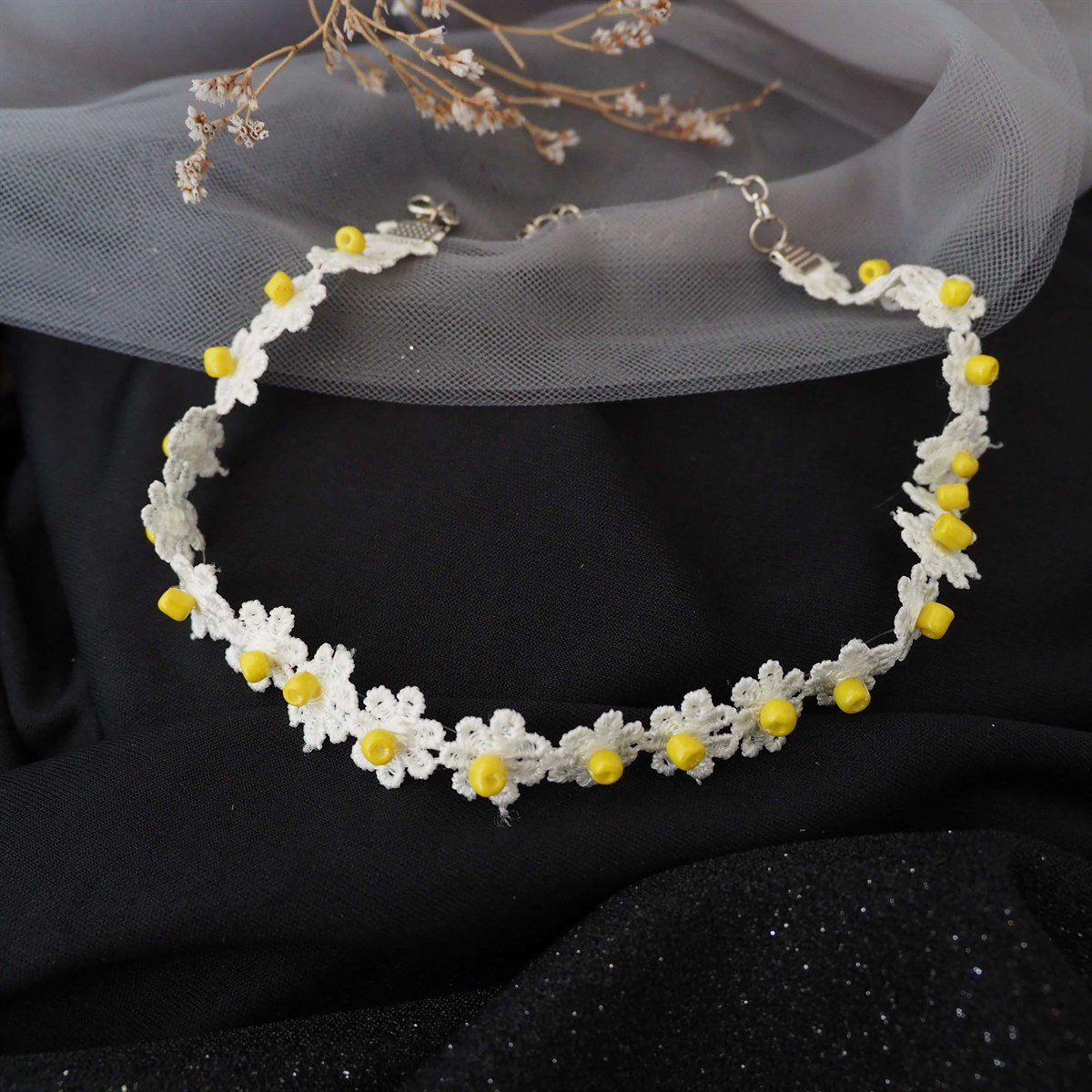 Papatya Boncuk İşlemeli Choker I Handmade