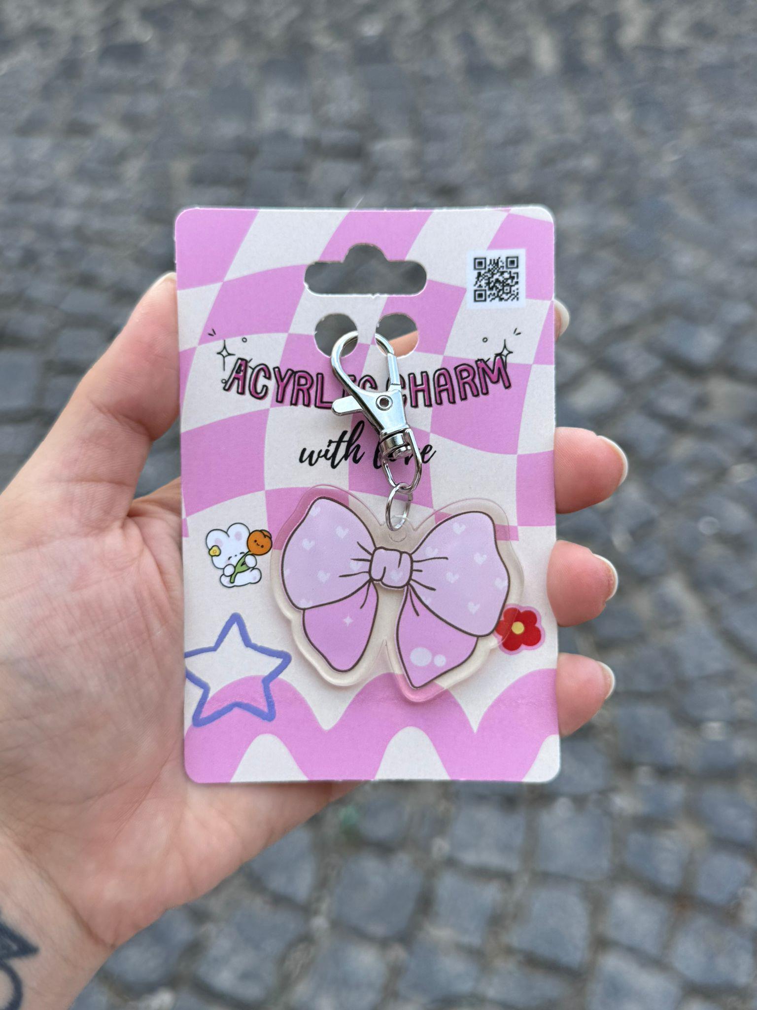 Pembe Kurdele Akrilik Charm