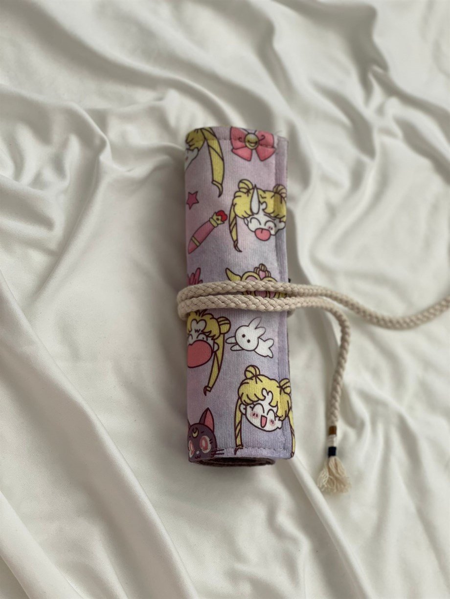 Sailor Moon Baskılı Rulo Kalemlik