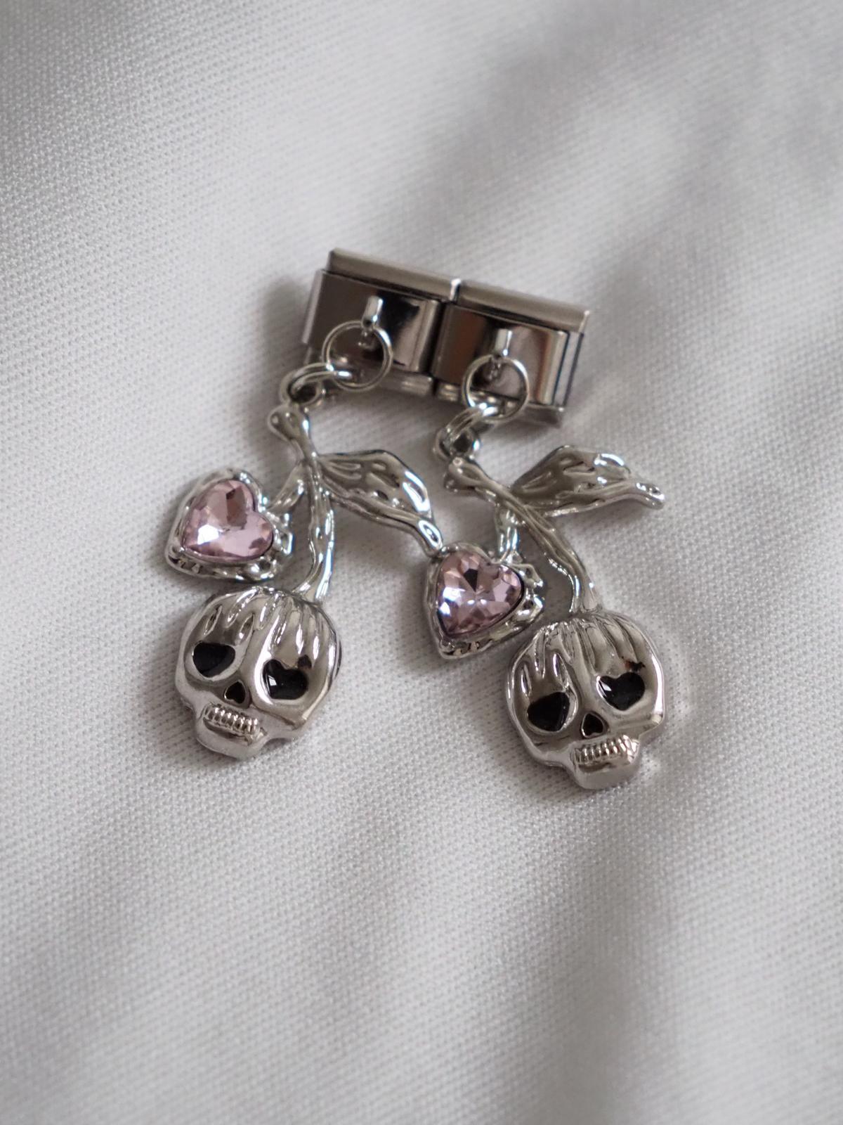 Sallantılı Kiraz Kurukafa İtalyan Charm