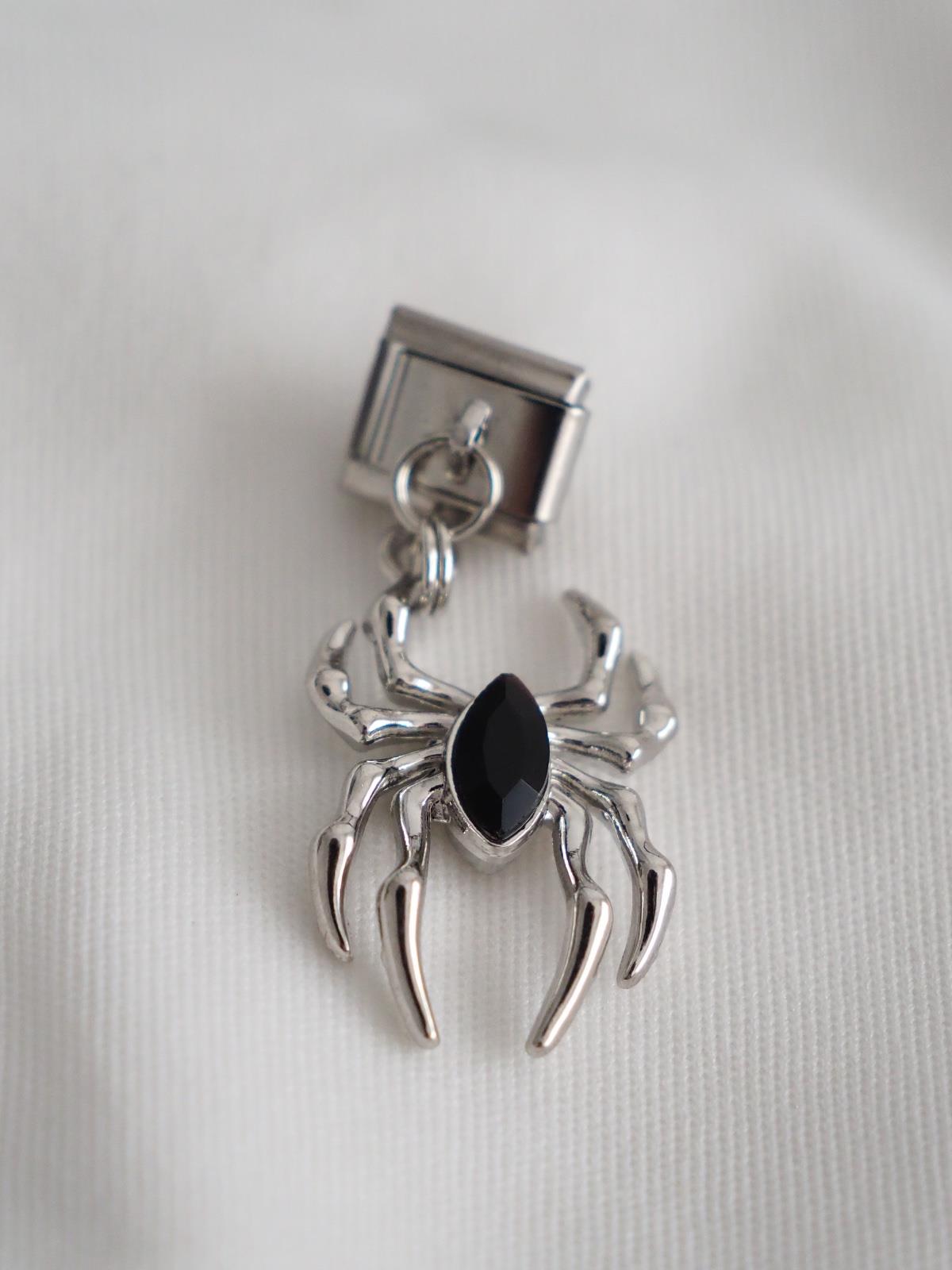 Sallantılı Örümcek İtalyan Charm