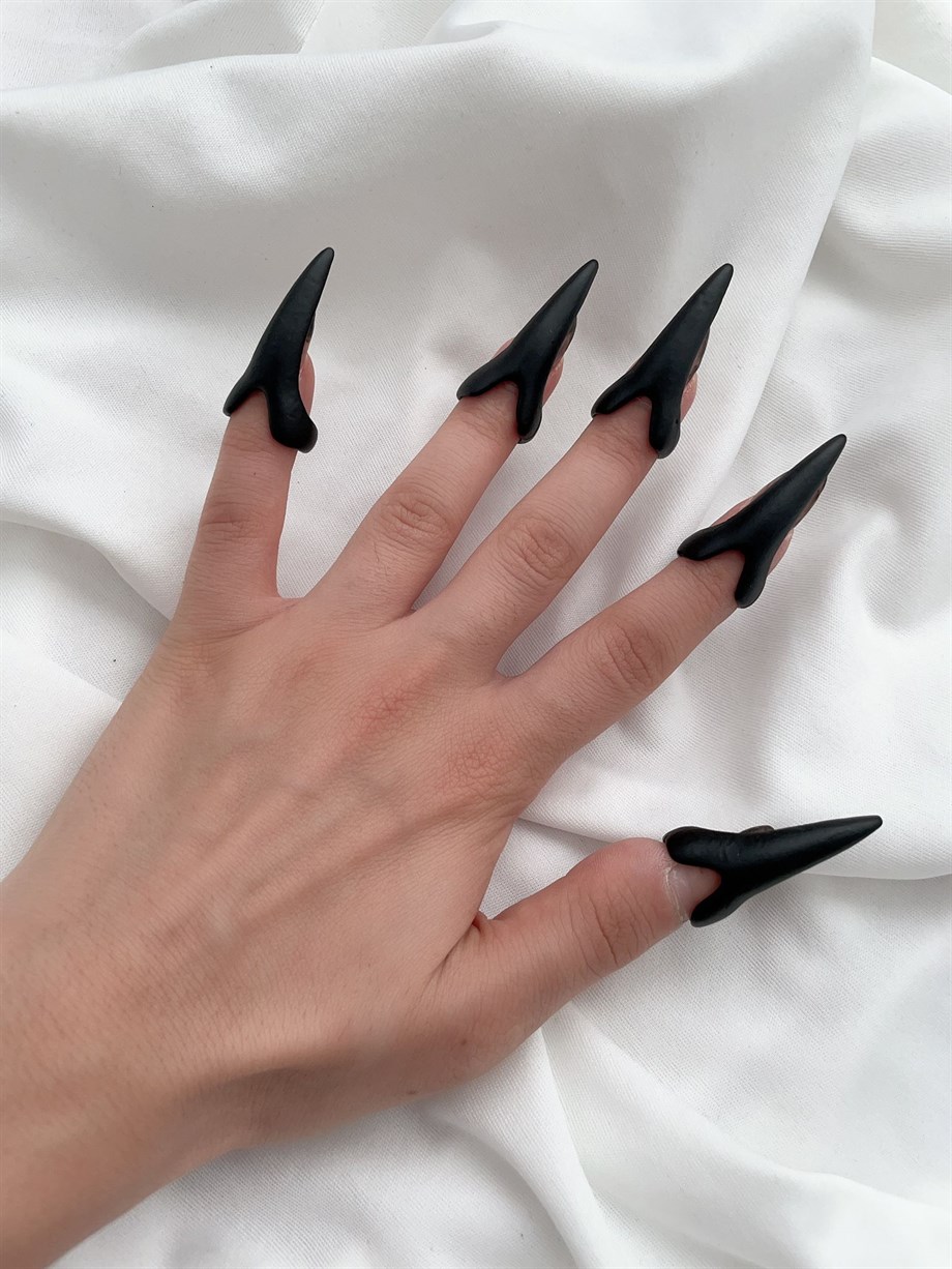 Siyah Claw Tırnak Yüzüğü