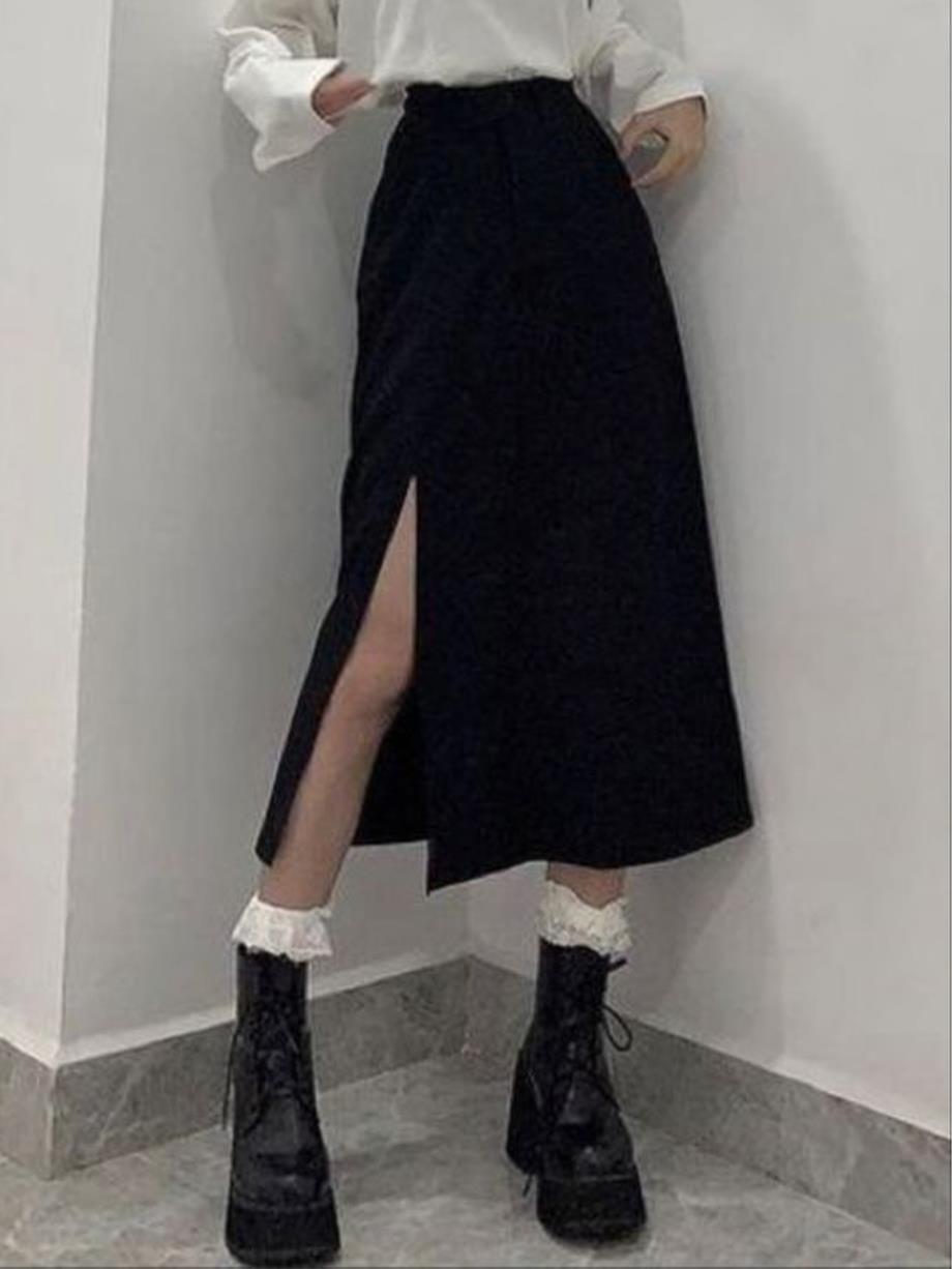 Siyah Yırtmaç Kalem Etek