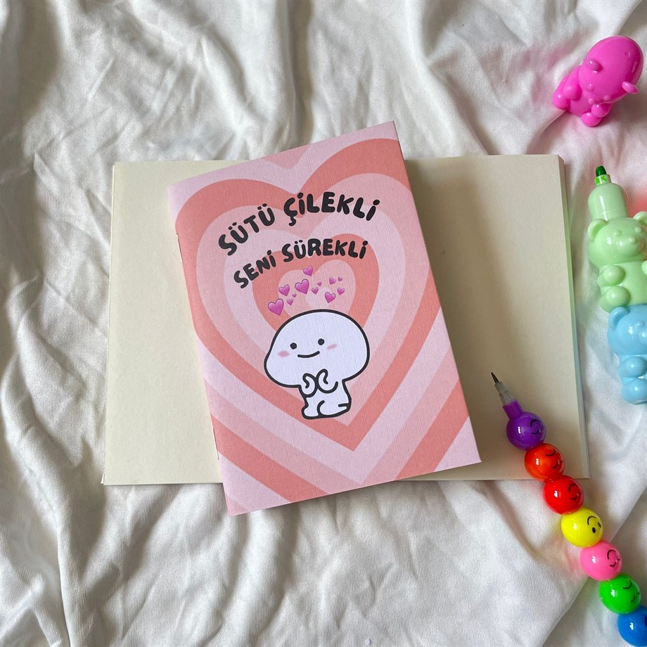 Sütü Çilekli Seni Sürekli Mini Çizgisiz Defter