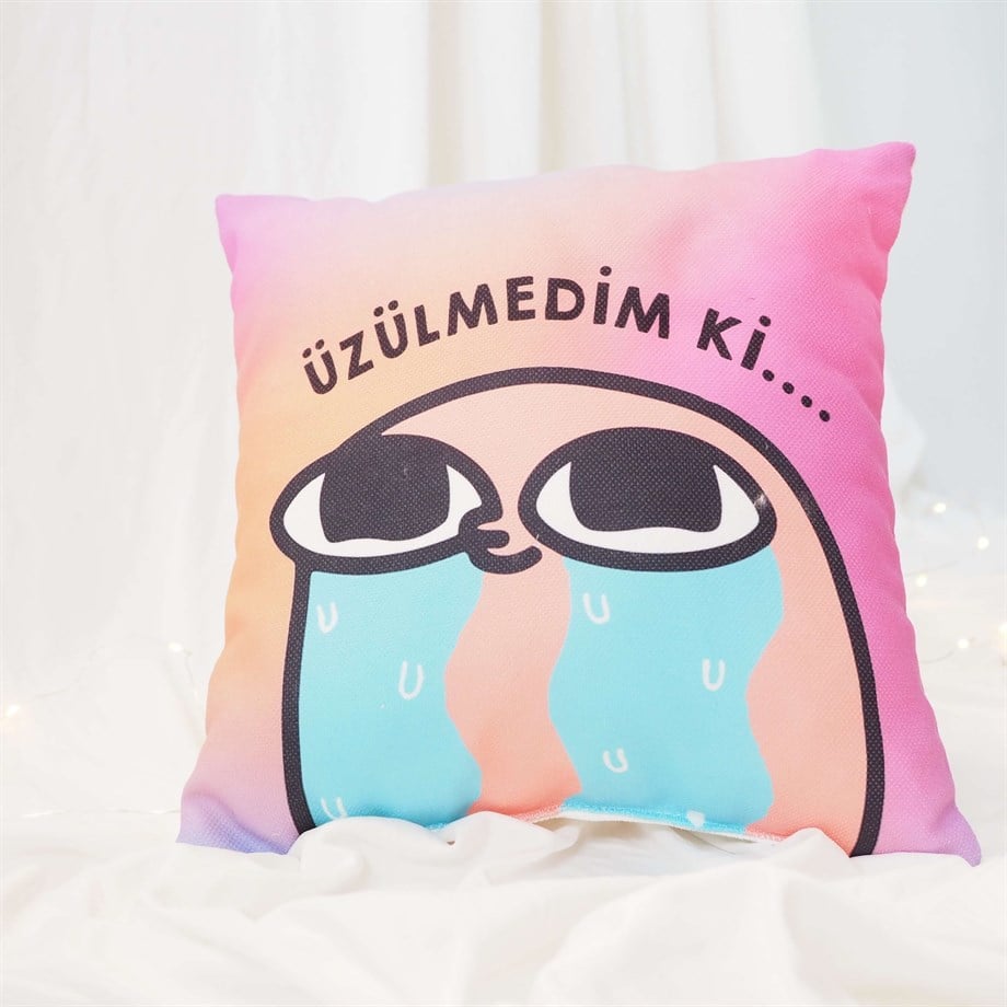 Üzülmedim Ki Kare Yastık