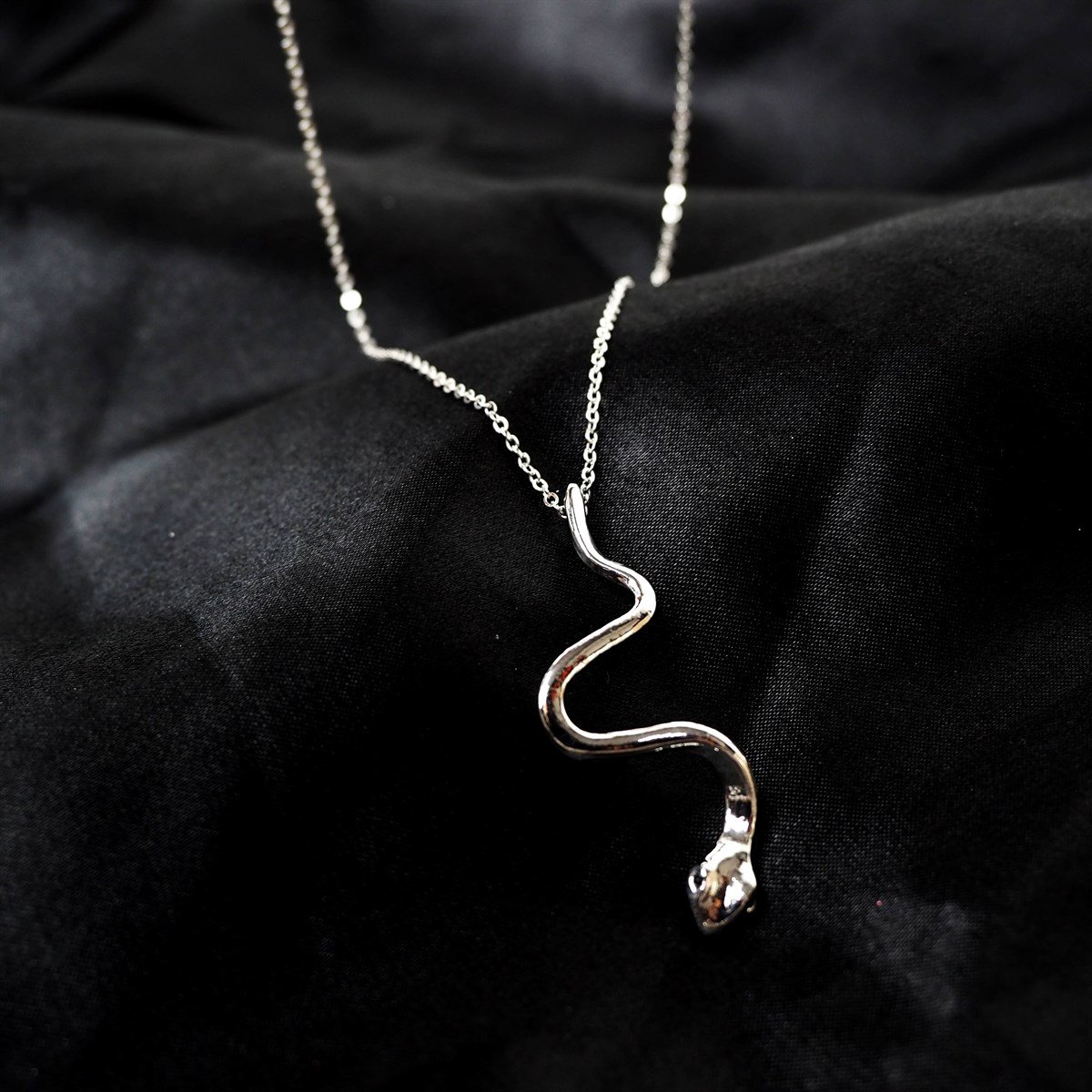 Yılan Figürlü Kolye Gümüş