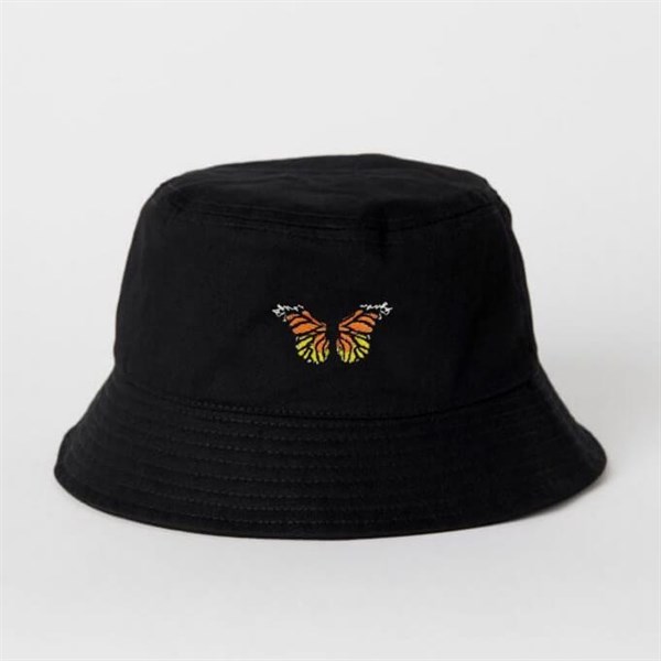 Kelebek İşlemeli Bucket Şapka