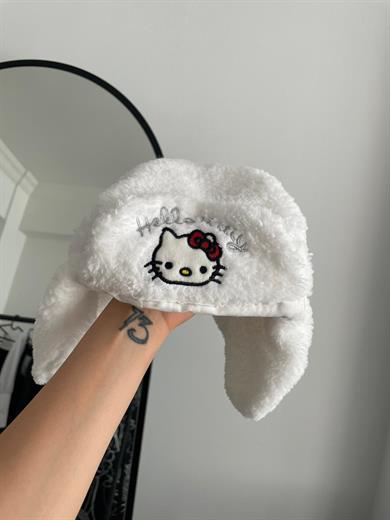 Kitty Beyaz Peluş Bomber Şapka