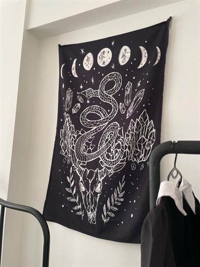 Moon Phases and Snake Duvar Örtüsü - Wall Tapestry I 70 x 100 cm