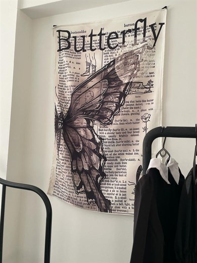 Newspaper Butterfly Grunge  Duvar Örtüsü - Wall Tapestry I 70 x 100 cm