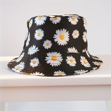 Papatya Desenli Siyah Bucket Şapka