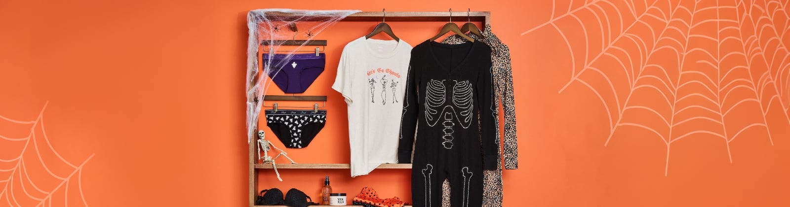 Karanlık Gecenin Parıltısı: Victoria's Secret ile Cadılar Bayramı