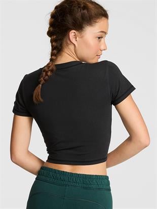 All-Day Pamuklu V Yaka Crop Tişört