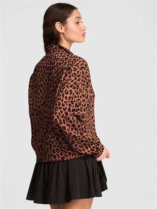 Çıtçıtlı Sweatshirt