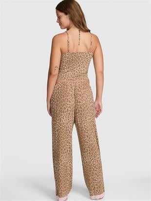 Dantelli Askılı Üst ve Alt Pijama Takımı