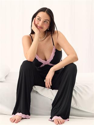Dantelli Askılı Üst ve Alt Pijama Takımı