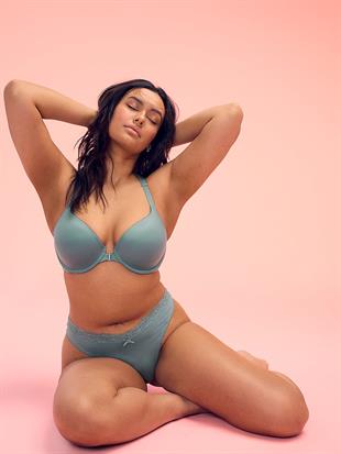 Dantelli Hafif Dolgu Destekli Racerback Demi Sütyen