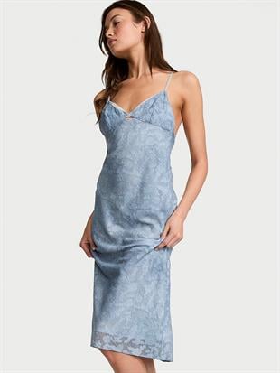 Işıltılı Denim Jakarlı Midi Askılı Elbise