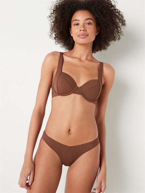 Önü V Derin Bacak Kesim Bikini Altı