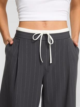 Rahat Fit Çizgili Düşük Bel Pantolon