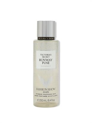 Runway Pose Işıltılı Vücut Spreyi
