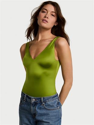 SoSleek™ Pürüzsüzleştirici Derin V Yaka Body