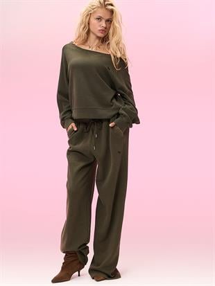 Wondersoft Açık Omuzlu Sweatshirt