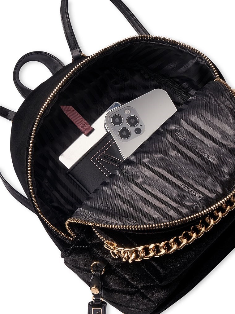 The Victoria Küçük Boy Black Velvet VQuilt Stud Sırt Çantası