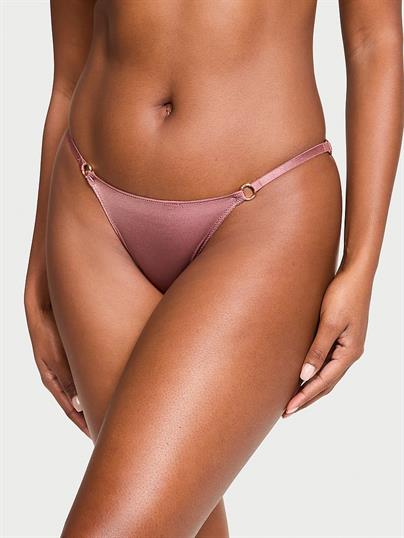 Halka Detaylı V-String Külot