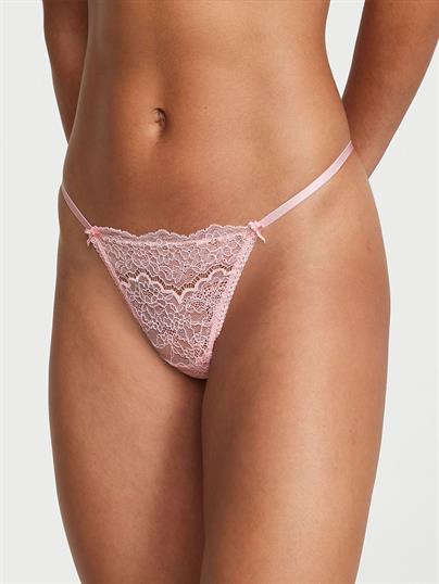 Işıltılı Kalpli Dantelli V-String Külot